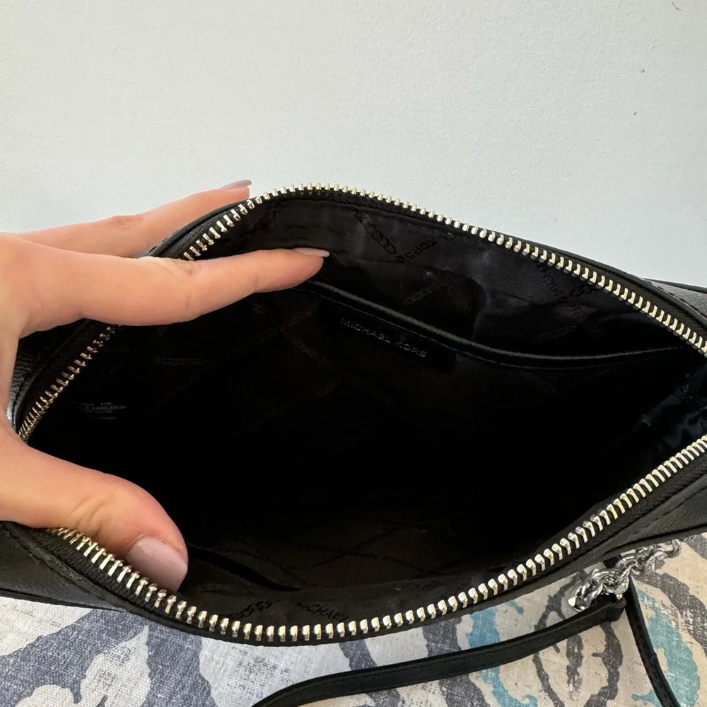 Michael Kors silver and black  Crossbody Bag - Picture 3 of 3